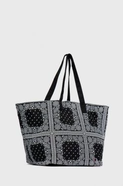 Γυναικεία Τσάντες Shopper και Tote Τσάντα Champion μαύρο 7 Γυναικεία Τσάντες Shopper και Tote Τσάντα Champion μαύρο -Champion Εκπτώσεις unnamed file 1025