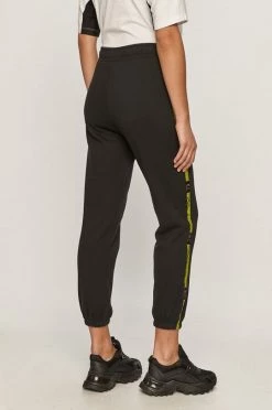 Γυναικεία Παντελόνια φόρμας Champion - Παντελόνι σταφύλι -Champion Εκπτώσεις unnamed file 1584