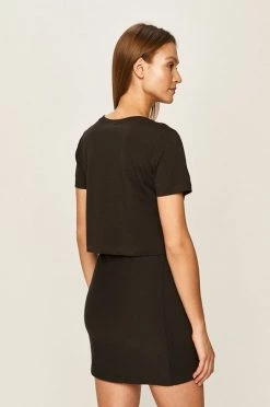 Γυναικεία Κοντομάνικο Champion - Μπλουζάκι σκούρο μπλε -Champion Εκπτώσεις unnamed file 2354