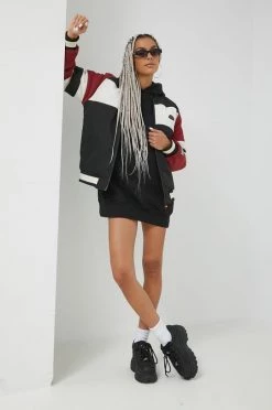 Γυναικεία Φορέματα Φόρεμα Champion μαύρο, -Champion Εκπτώσεις unnamed file 249