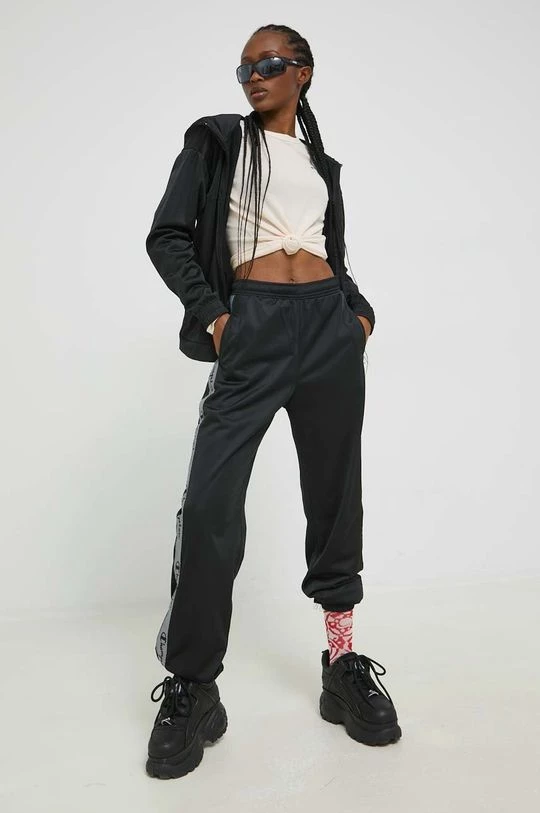 Γυναικεία Μακρυμάνικο Longsleeve Champion μπεζ 2 Γυναικεία Μακρυμάνικο Longsleeve Champion μπεζ - Image 2