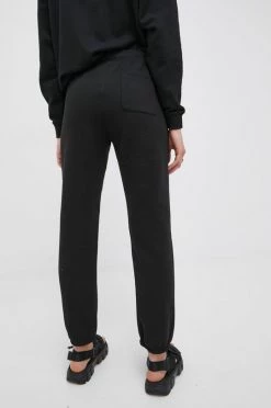 Γυναικεία Παντελόνια φόρμας Παντελόνι φόρμας Champion χρώμα: μαύρο -Champion Εκπτώσεις unnamed file 736